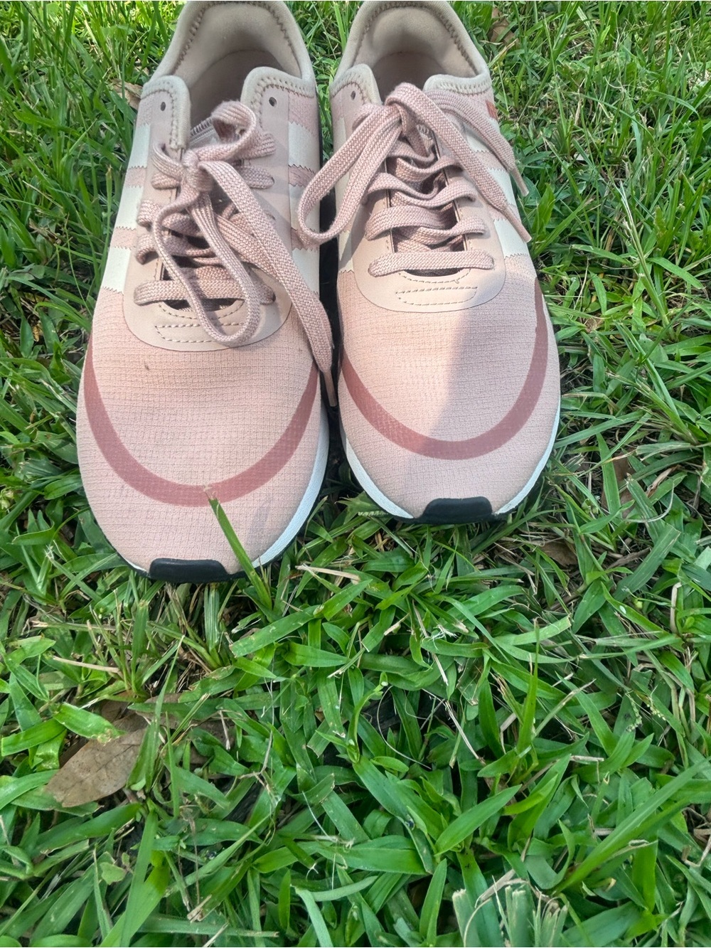 Adidas N-5923 W Ash Pearl/Linen Women’s Size 8